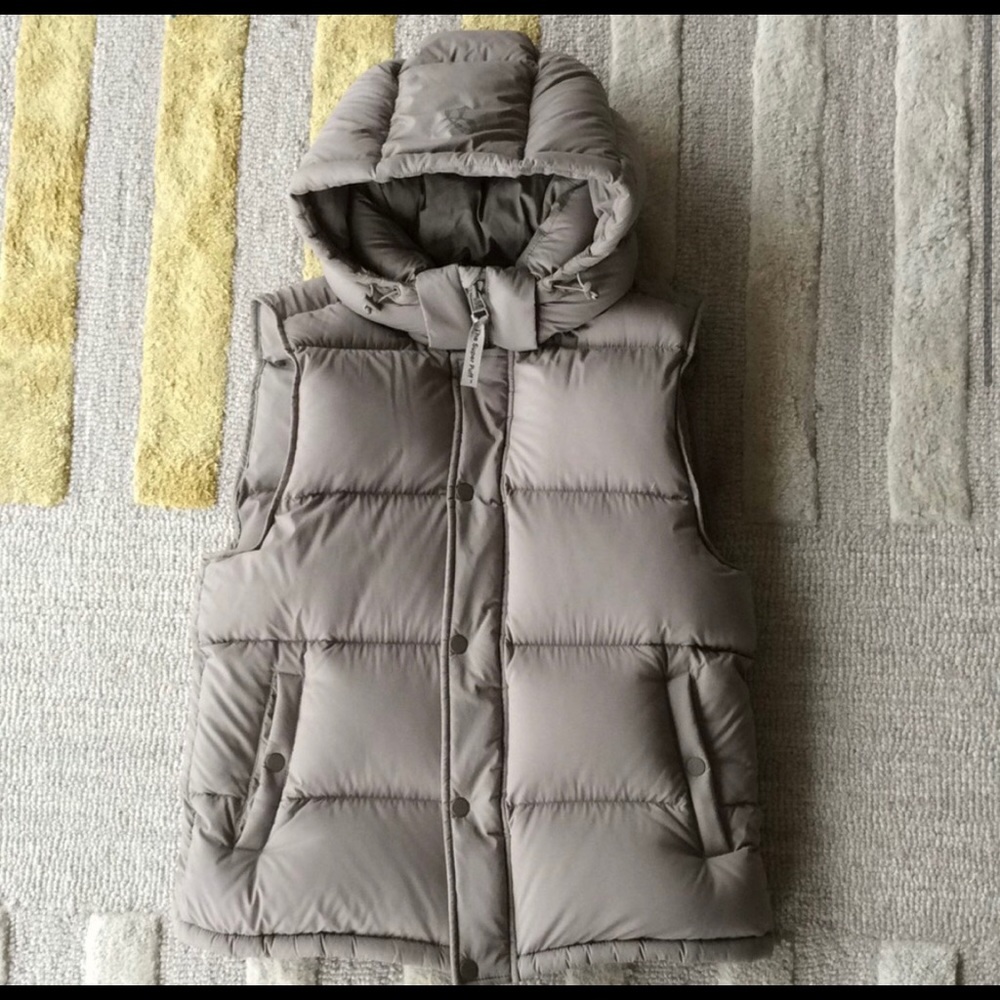 SOLD TNA super puff vest modern taupe - Picture 2 of 5